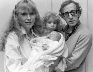 Woody Allen, Mia Farrow, and their children - 1988, NYC.jpg